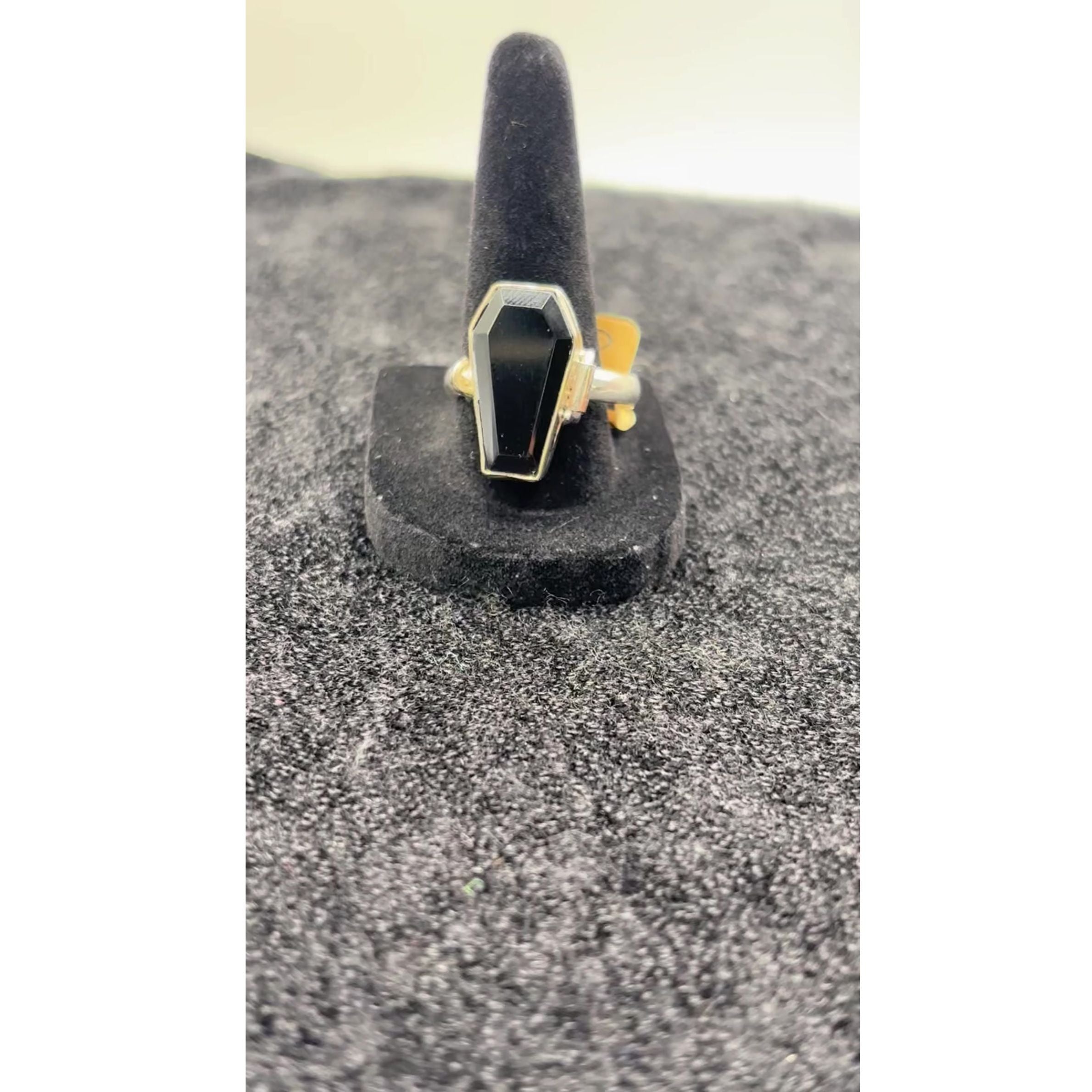 Obsidian Coffin Box Ring Size 12 - Alloy - LR57