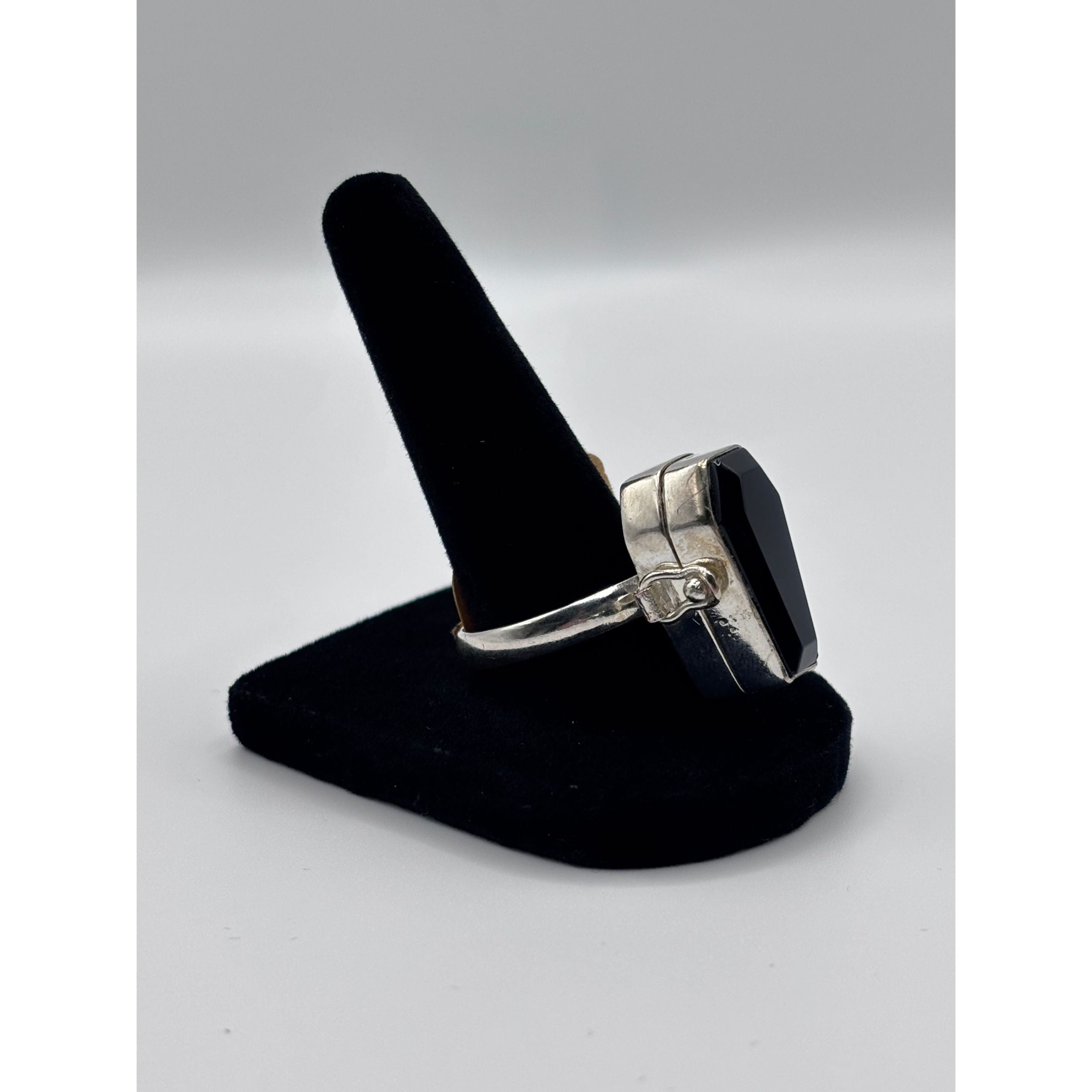 Obsidian Coffin Box Ring Size 12 - Alloy - LR57