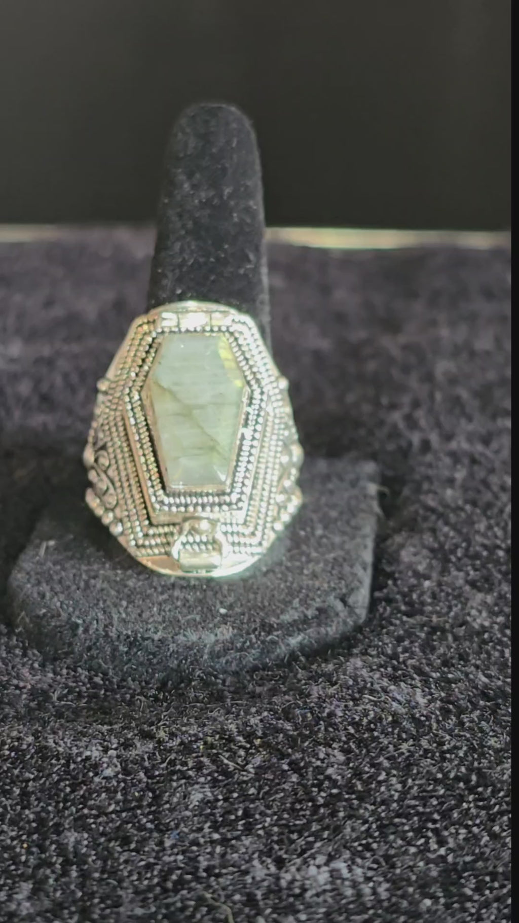 Labradorite Coffin Box Extra Large Ring Size 12 - Alloy - LR78