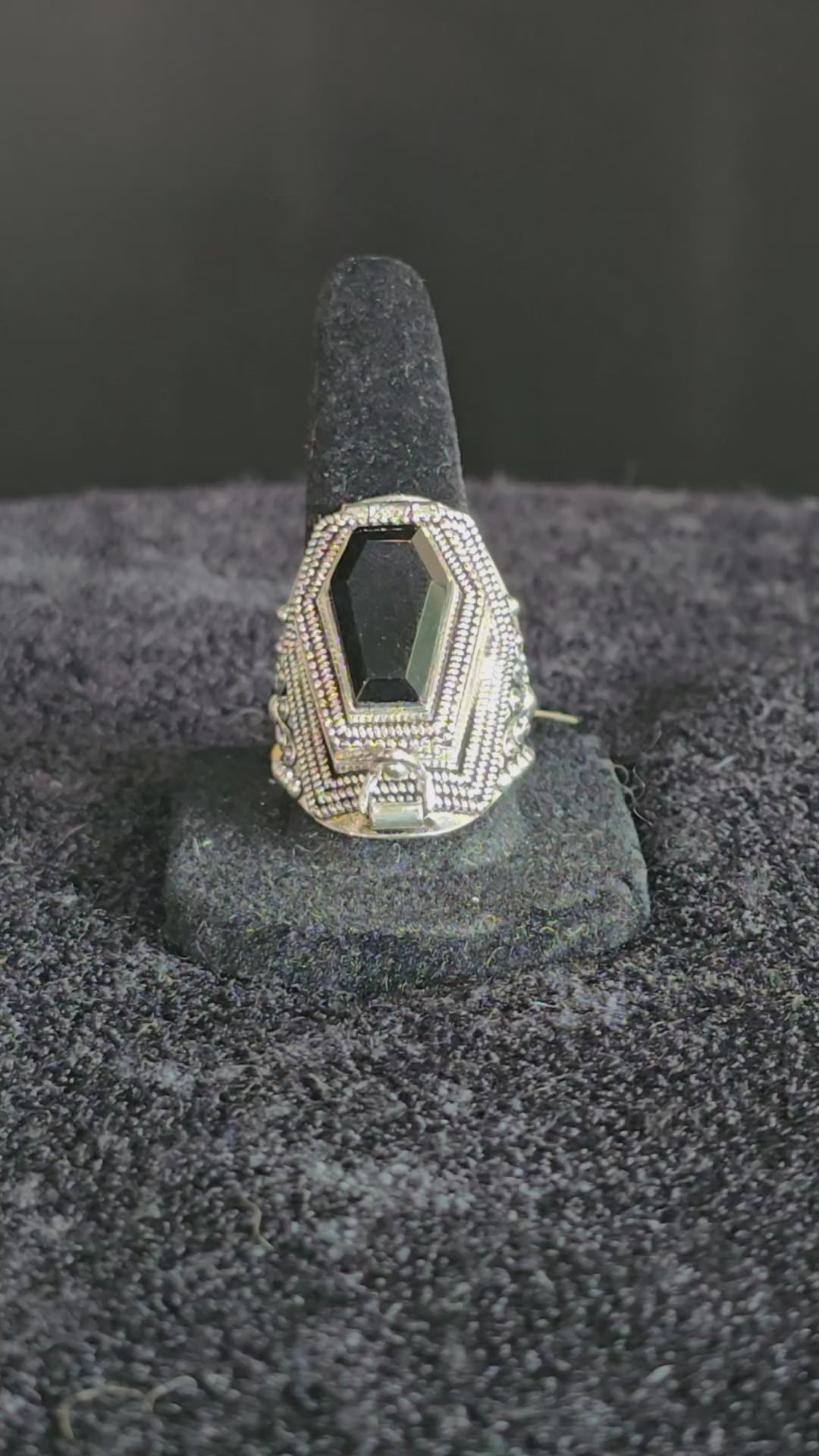 Obsidian Coffin Box Extra Large Ring Size 9 - Alloy - LR76